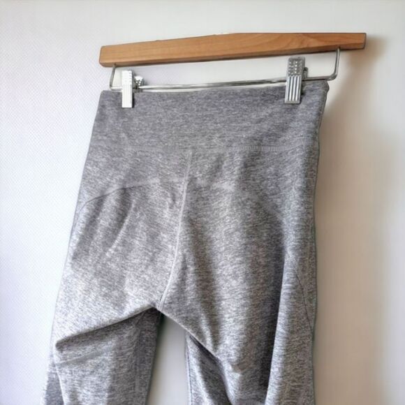 Outdoor Voices High Waisted Striped Warm Up Crop Leggings Grey sz S Acti… - Picture 5 of 9
